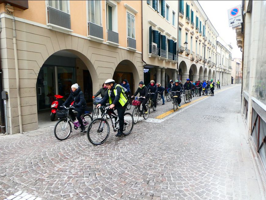 fiab padova amici della bicicletta via dei colli padova pd